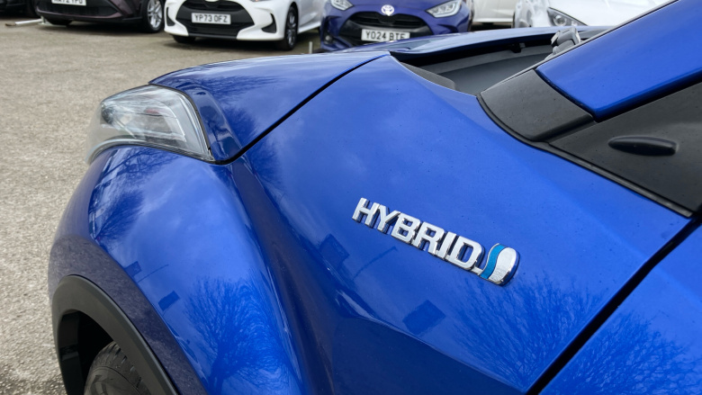 Toyota C-HR 1.8 Hybrid Icon 5dr CVT Hybrid Hatchback